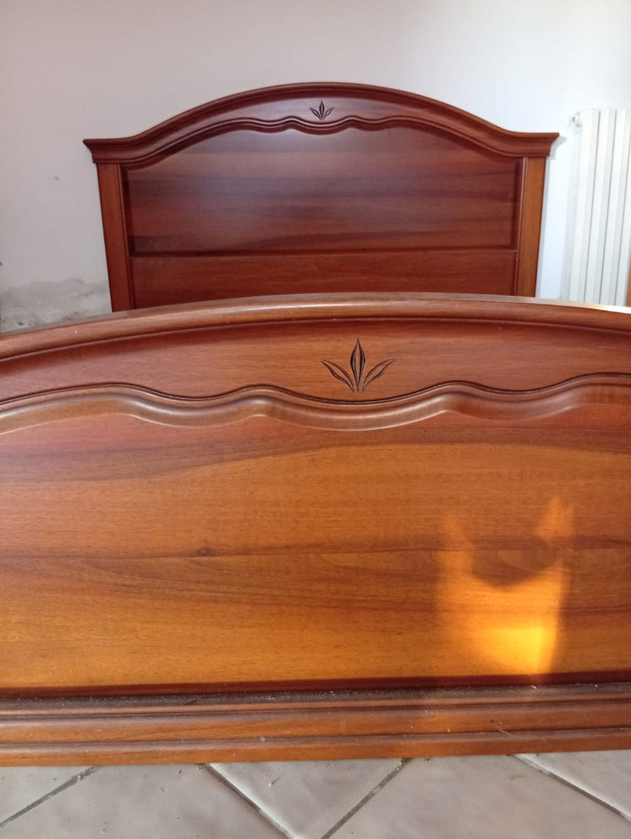 Camera matrimoniale completa senza comodini