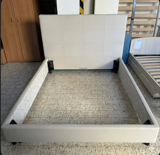 Letto matrimoniale in ecopelle