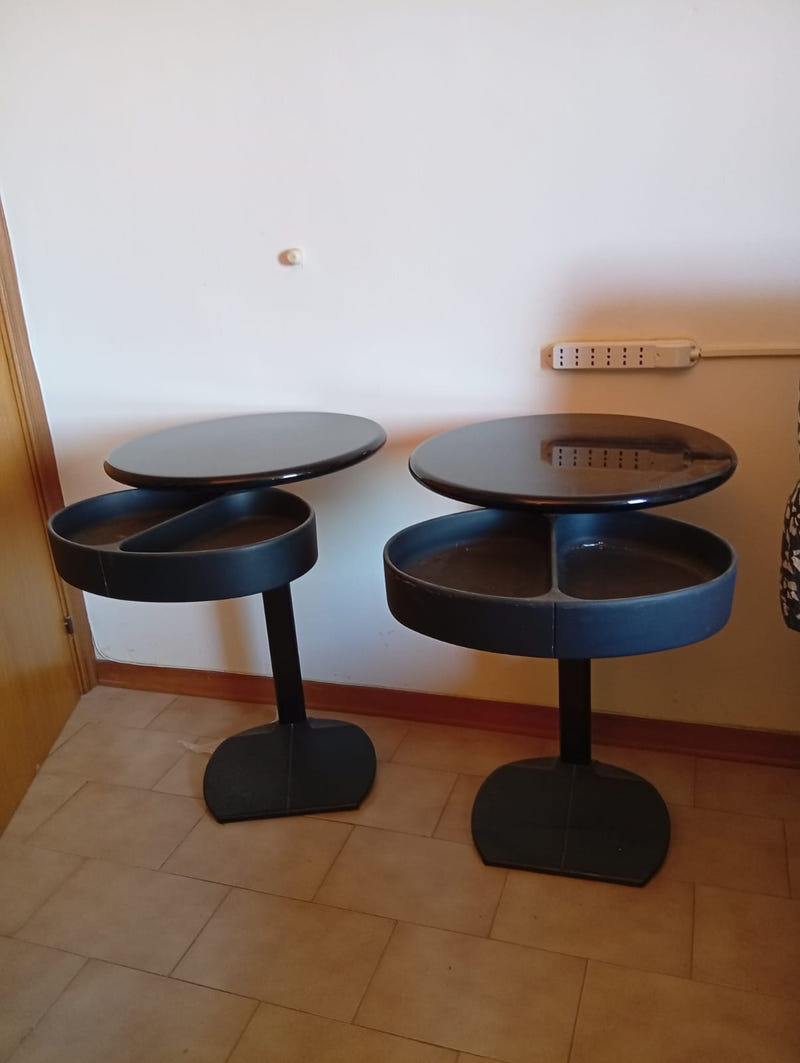 Coppia di comodini “Servese” Studio Kairos per B&B Italia