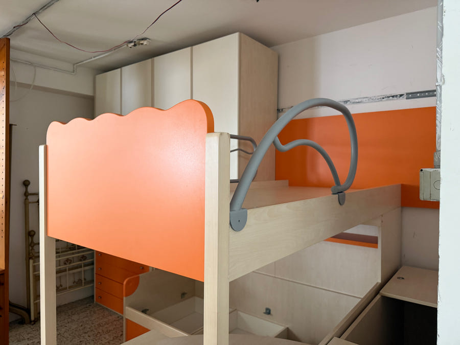 Cameretta a soppalco angolare