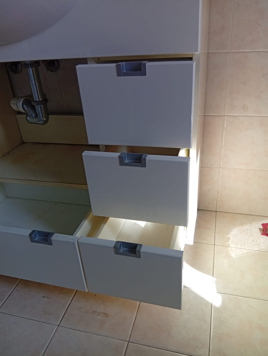 Mobile bagno con specchiera