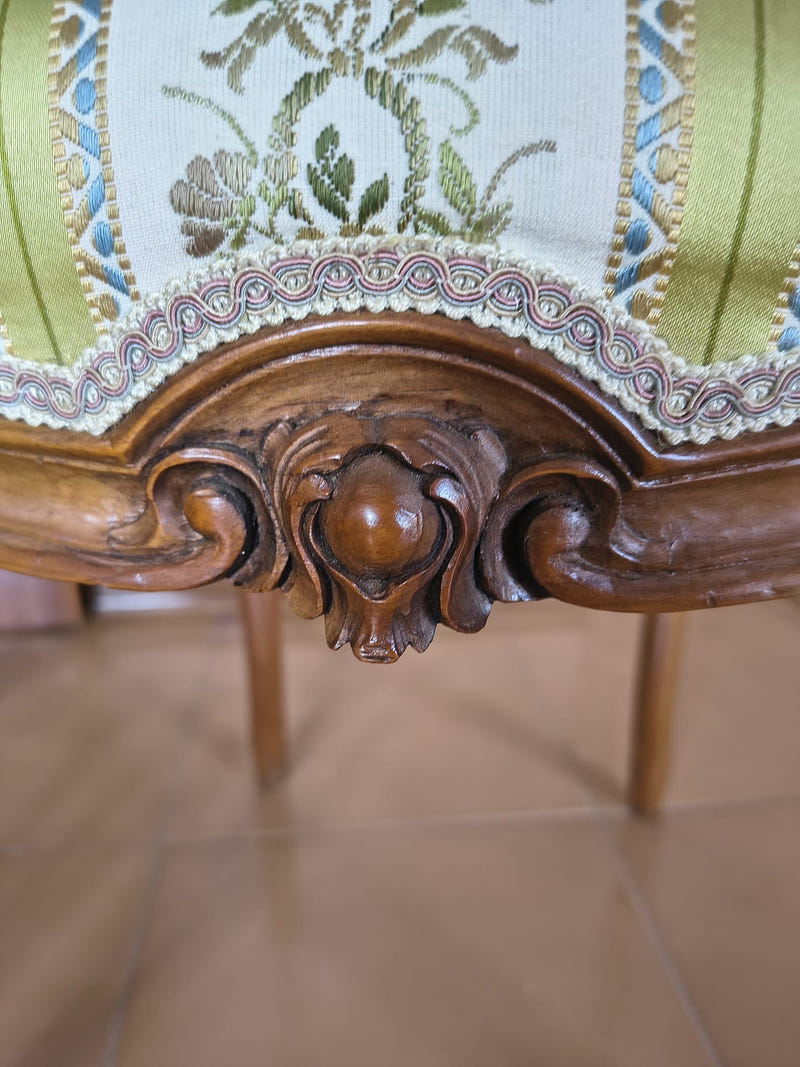Sala completa in stile