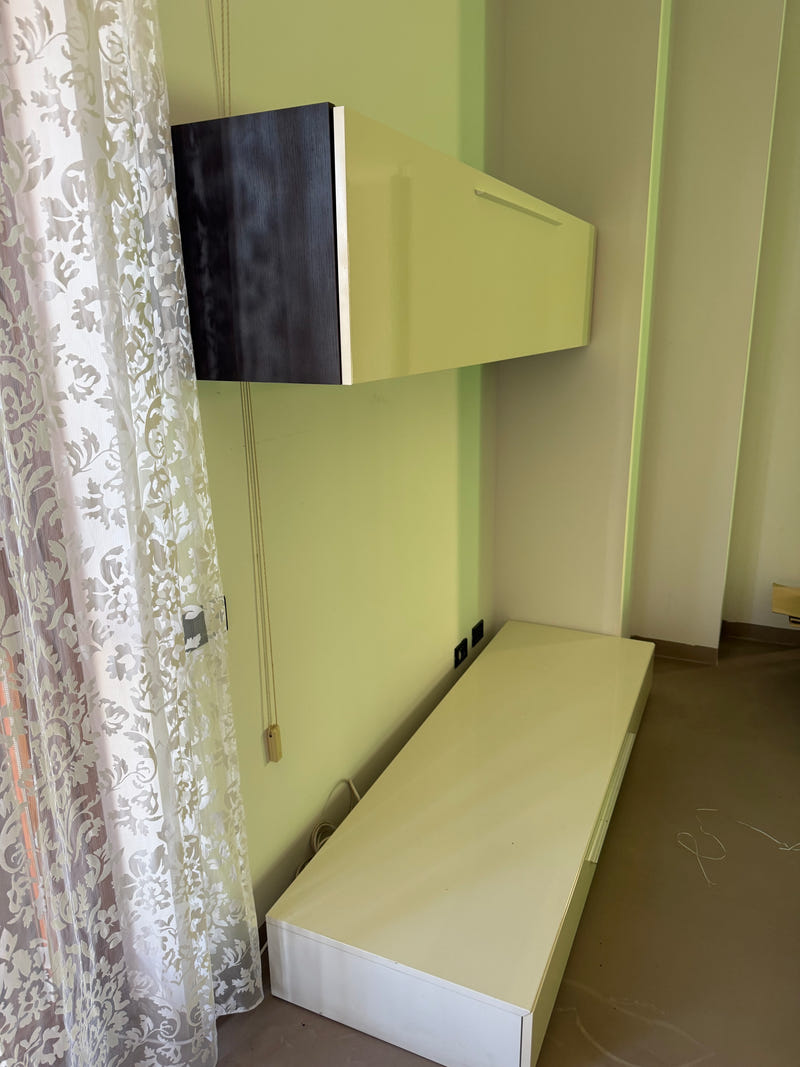 Mobile soggiorno porta tv moderno bianco lucido