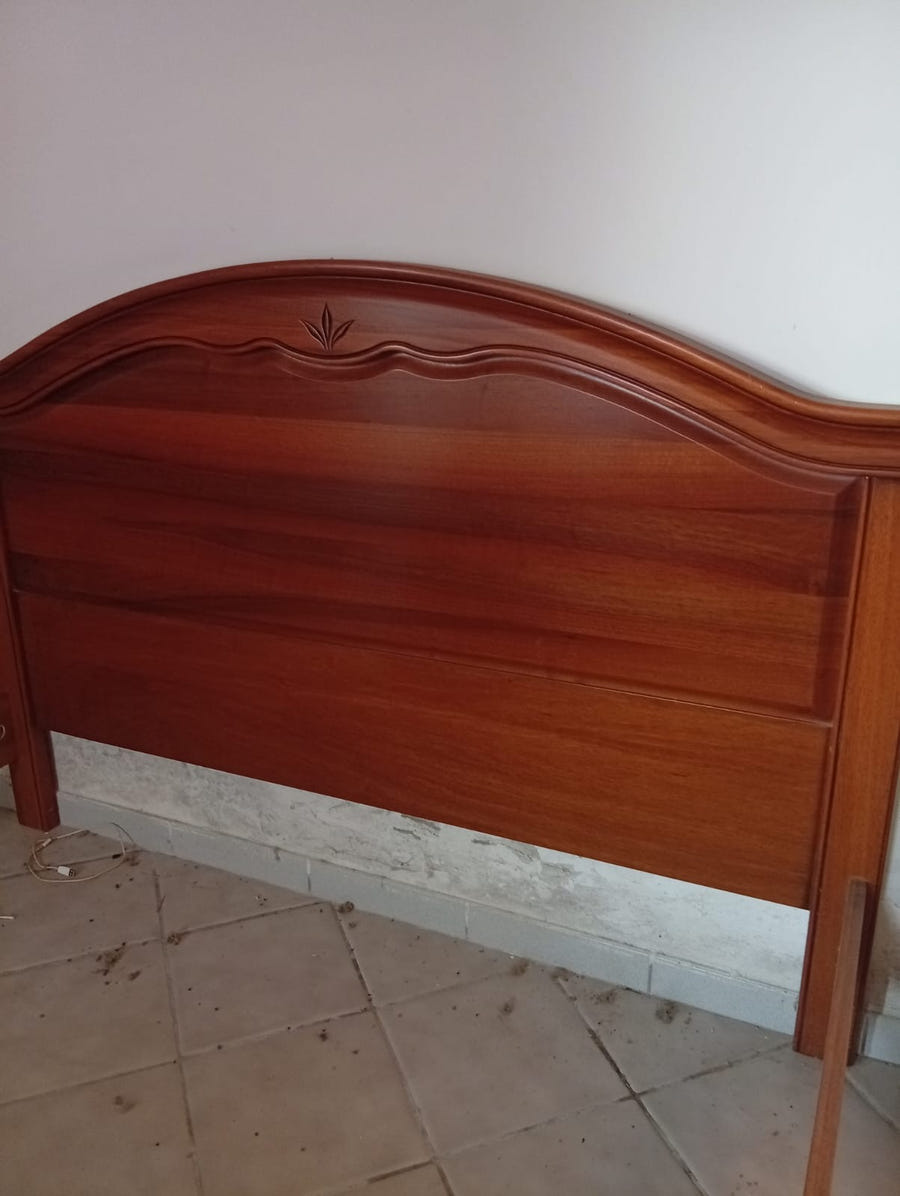 Camera matrimoniale completa senza comodini