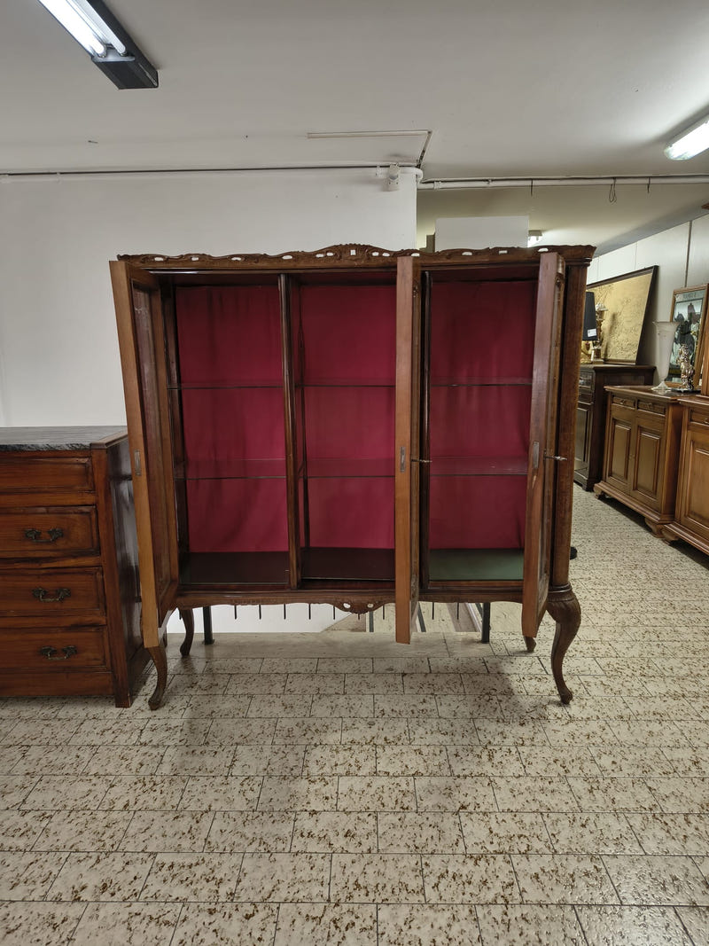 Vetrina in legno radica di noce