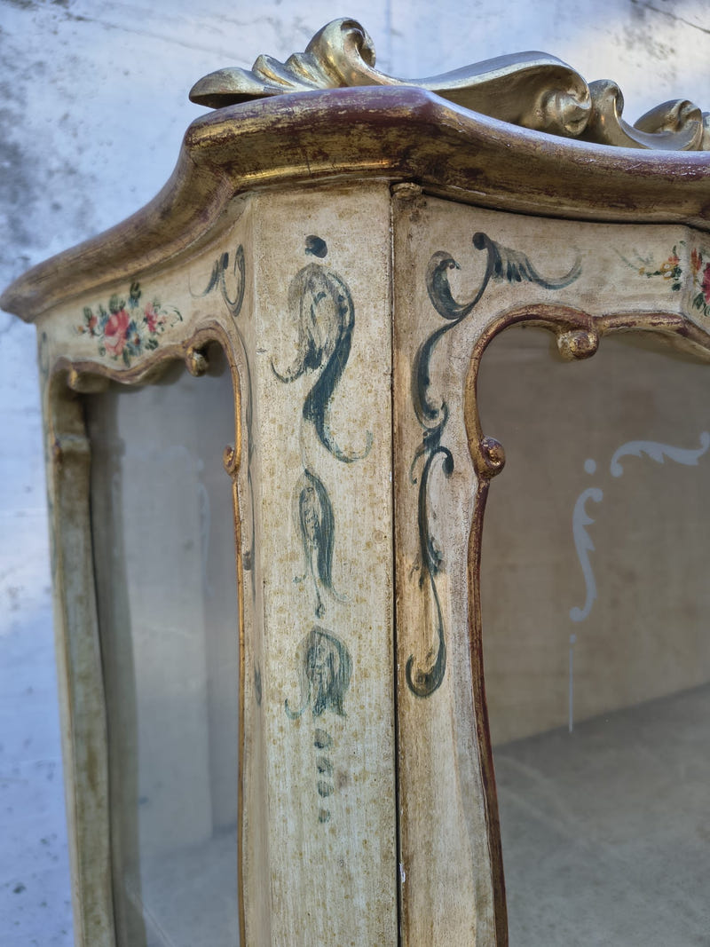 Vetrina stile veneziano
