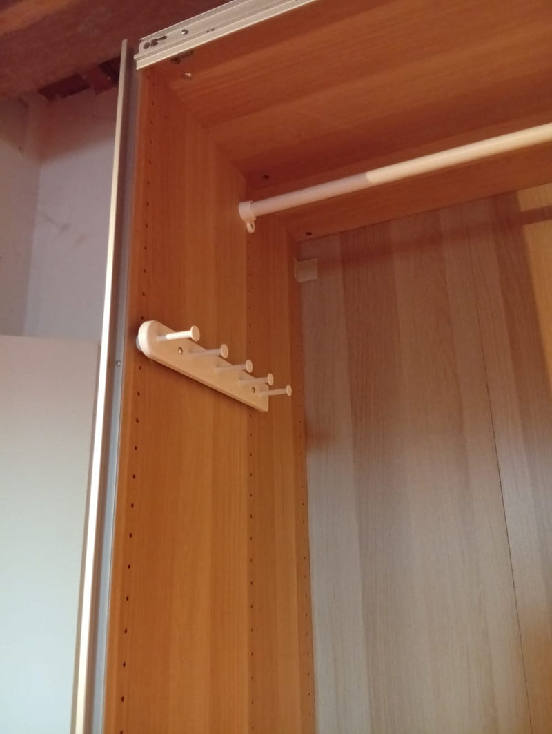 Armadio IKEA 2 ante scorrevoli