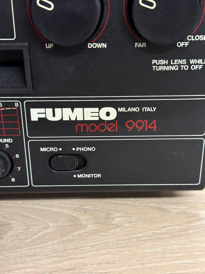 Proiettore Super 8 Sonoro Fumeo Model 9914 – Vintage Made in Italy – Completo