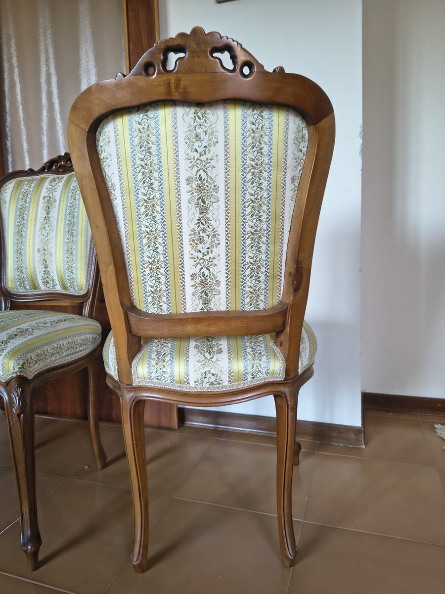 Sala completa in stile