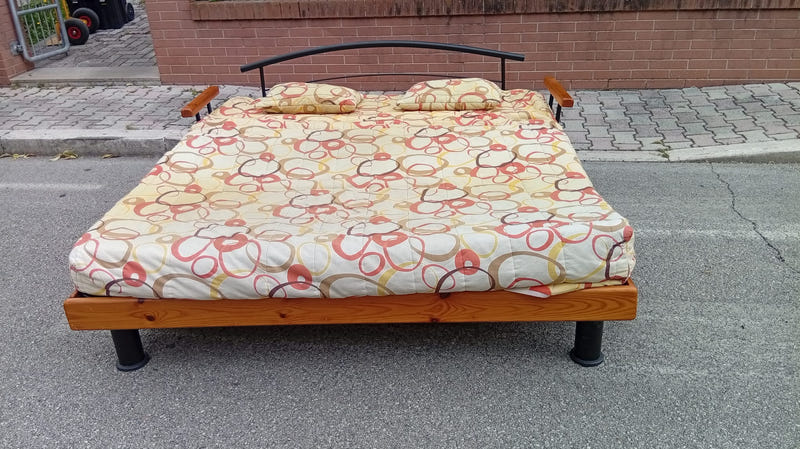Divano letto struttura in legno