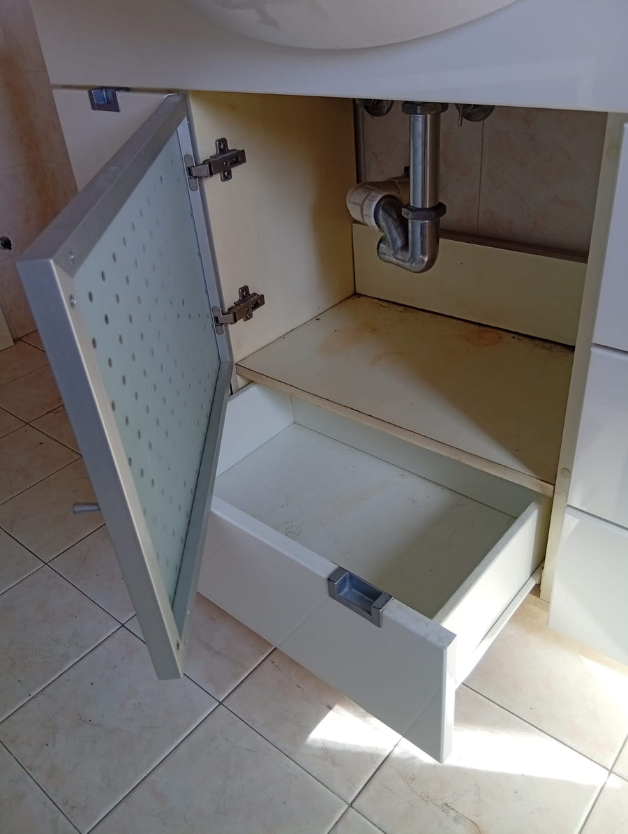Mobile bagno con specchiera
