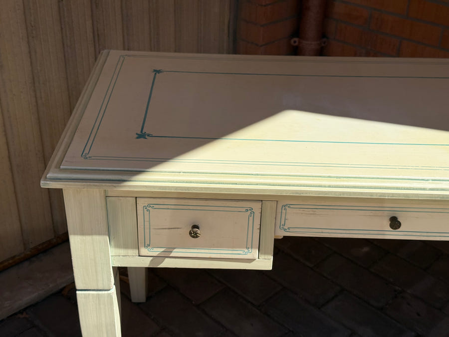 Scrittoio in legno + sedia