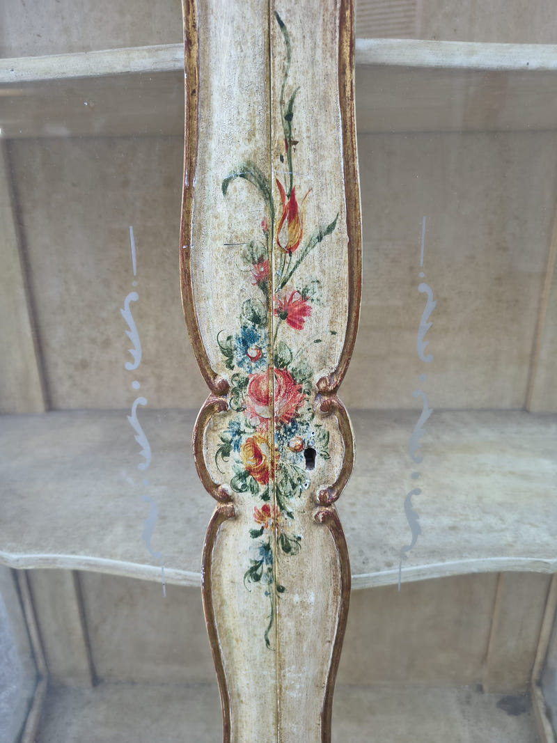 Vetrina stile veneziano