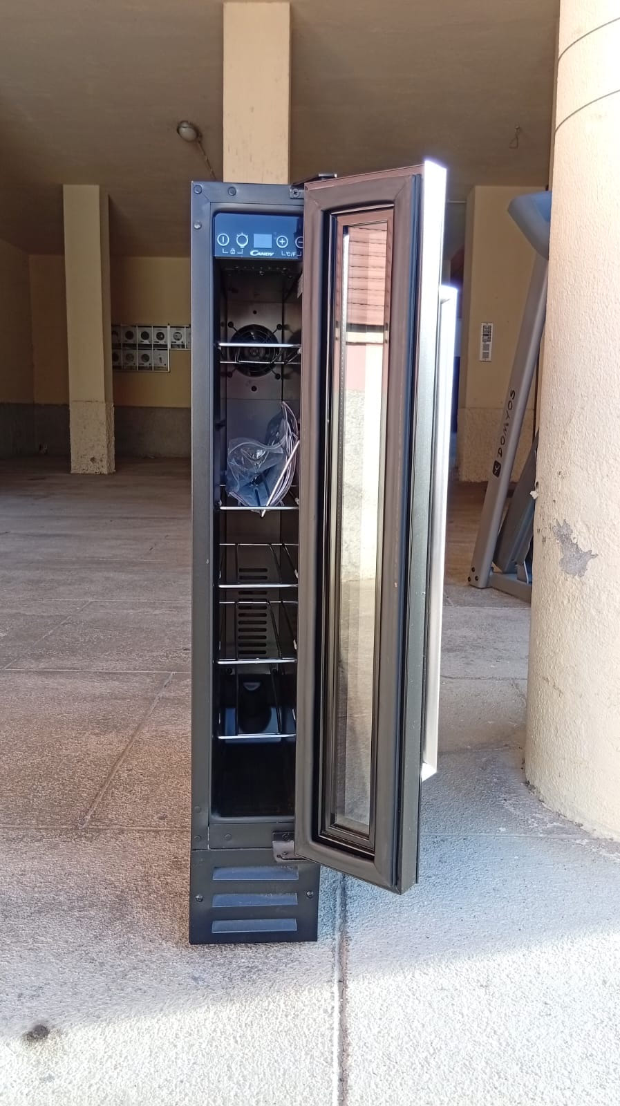 Cantinetta per vini Candy CCVB 15