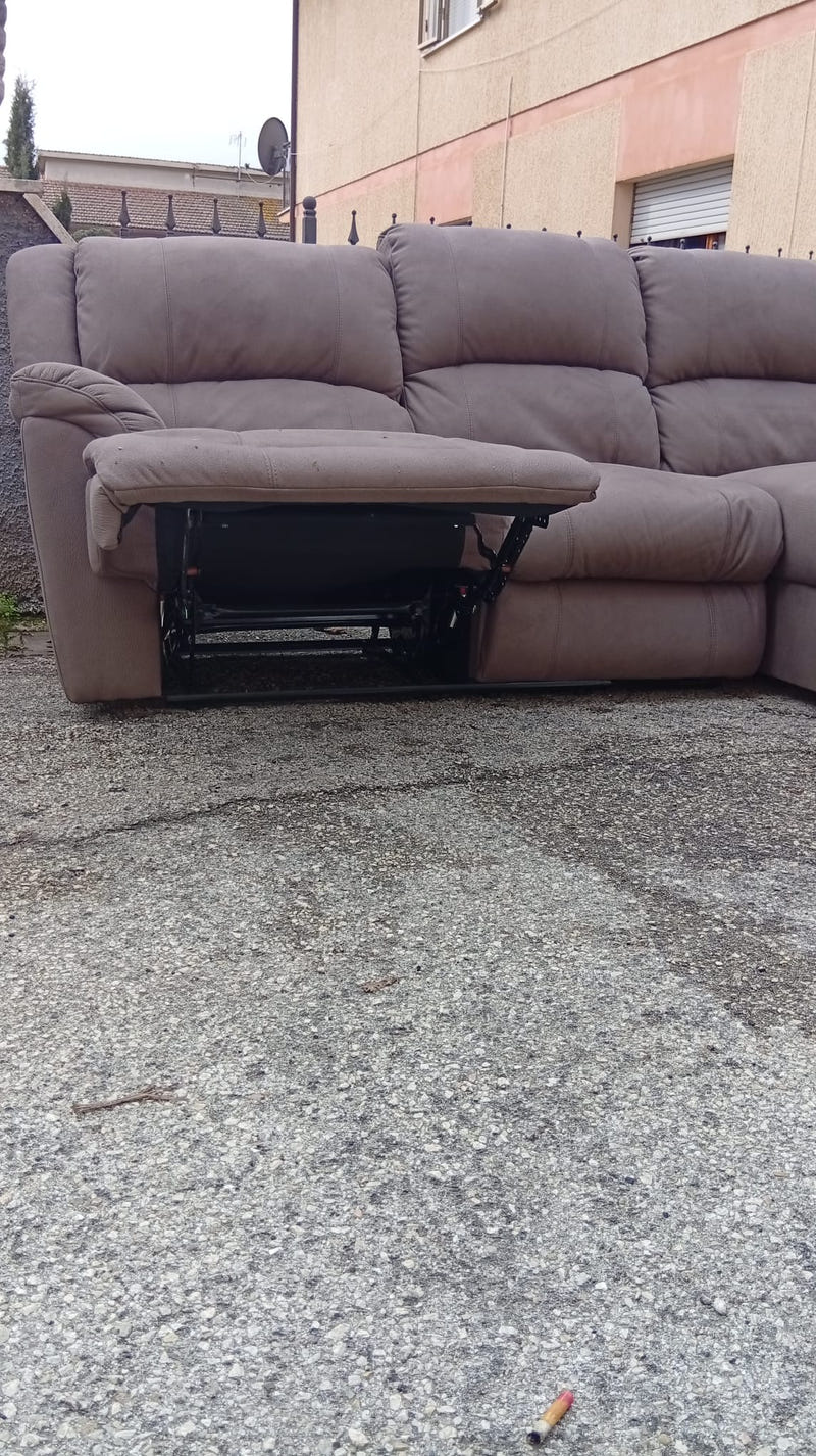 Divano angolare con Recliner meccanico