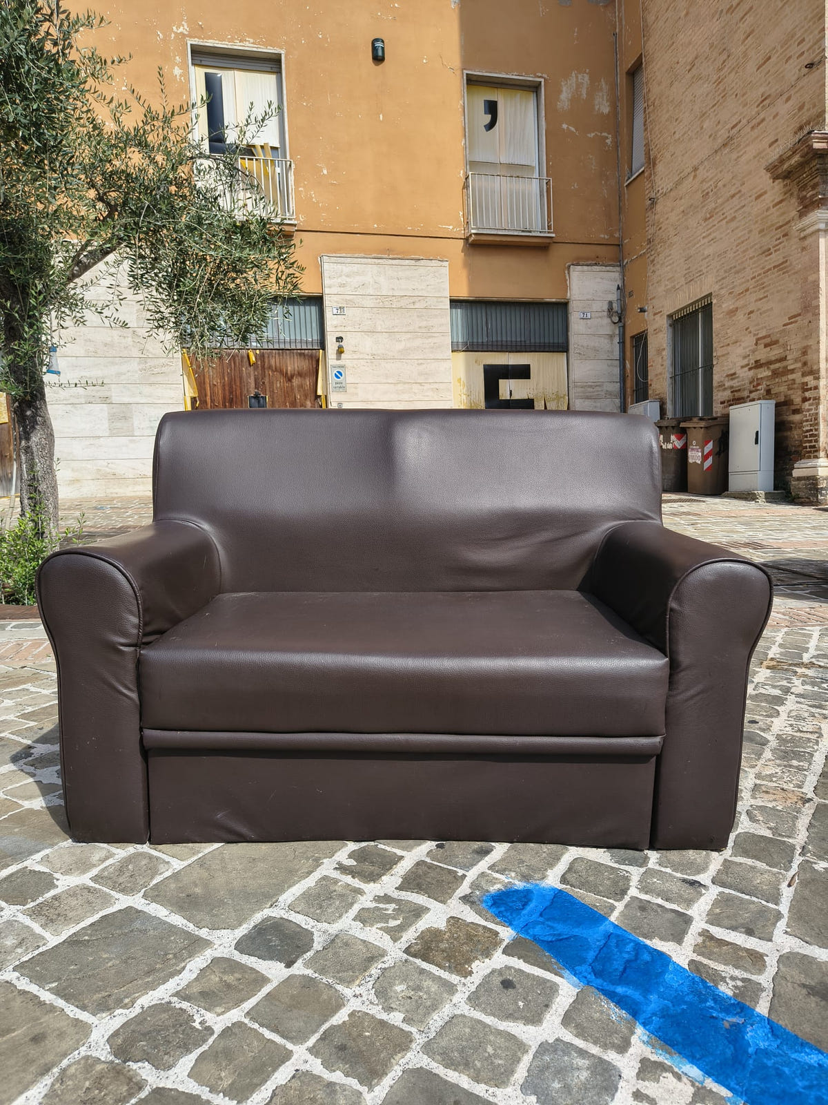 Divanetto lungo 126 cm