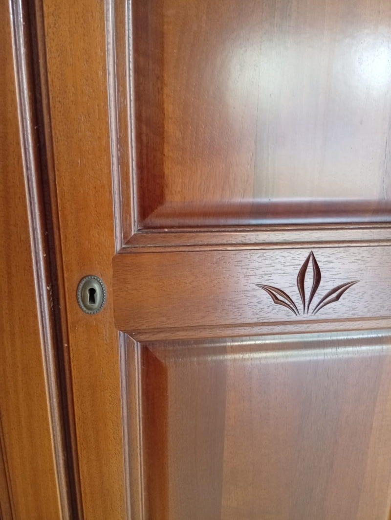 Camera matrimoniale completa senza comodini