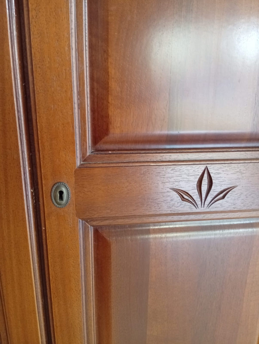 Camera matrimoniale completa senza comodini