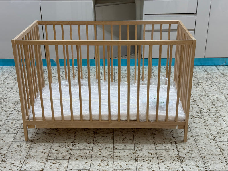 Culla bambino con materasso