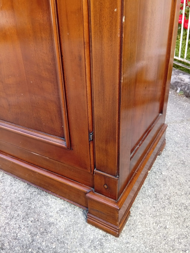 Credenza in legno MASSON MATIÉE con piana in vetro