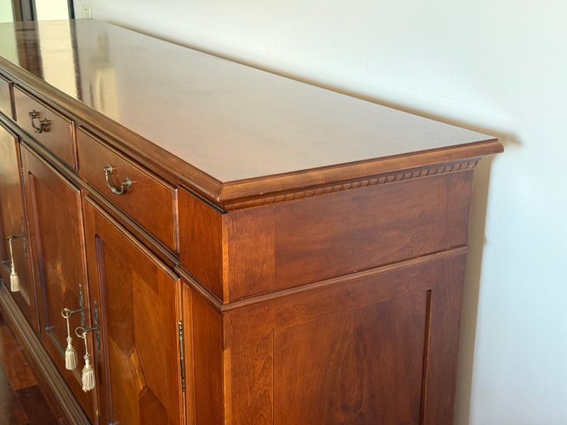 Credenza bassa in legno