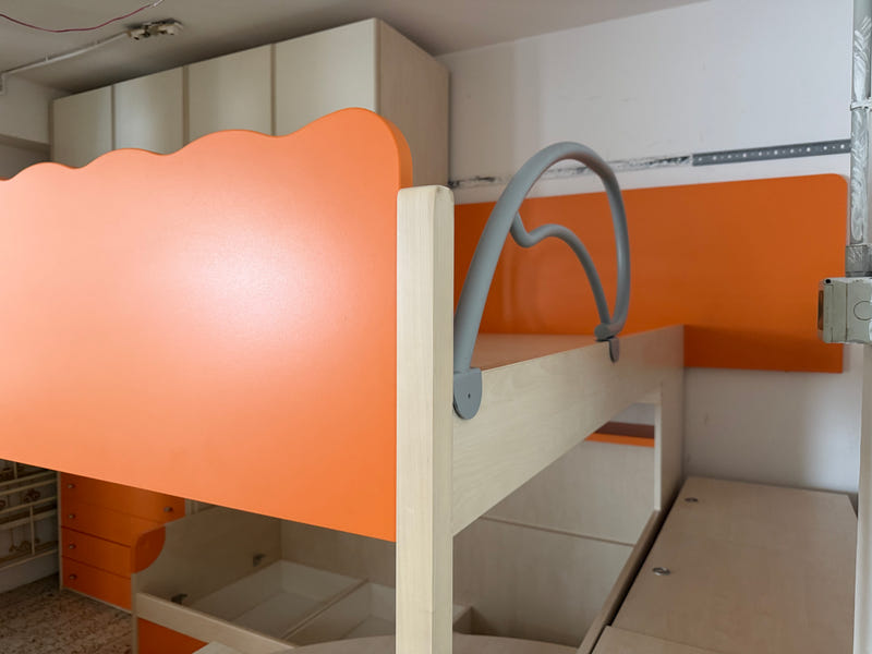 Cameretta a soppalco angolare