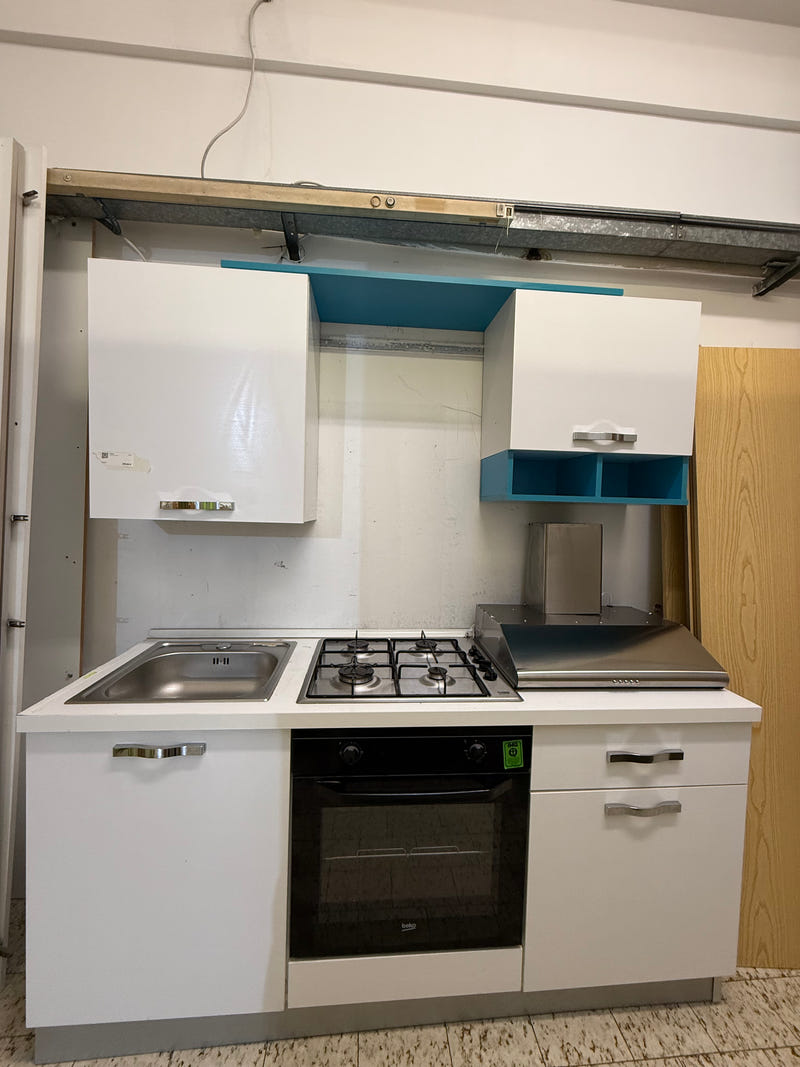 Mini cucina 180 cm con elettrodomestici