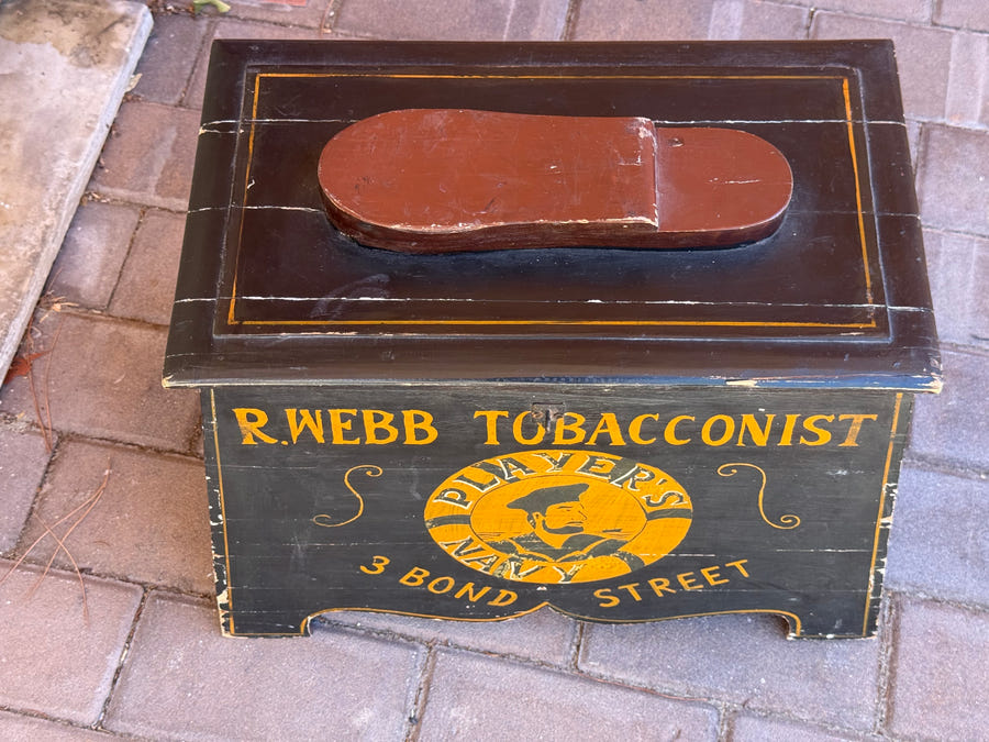 Antico Pulisci Scarpe Inglese Anni ’50 R. Webb Tobacconist Vintage in Legno