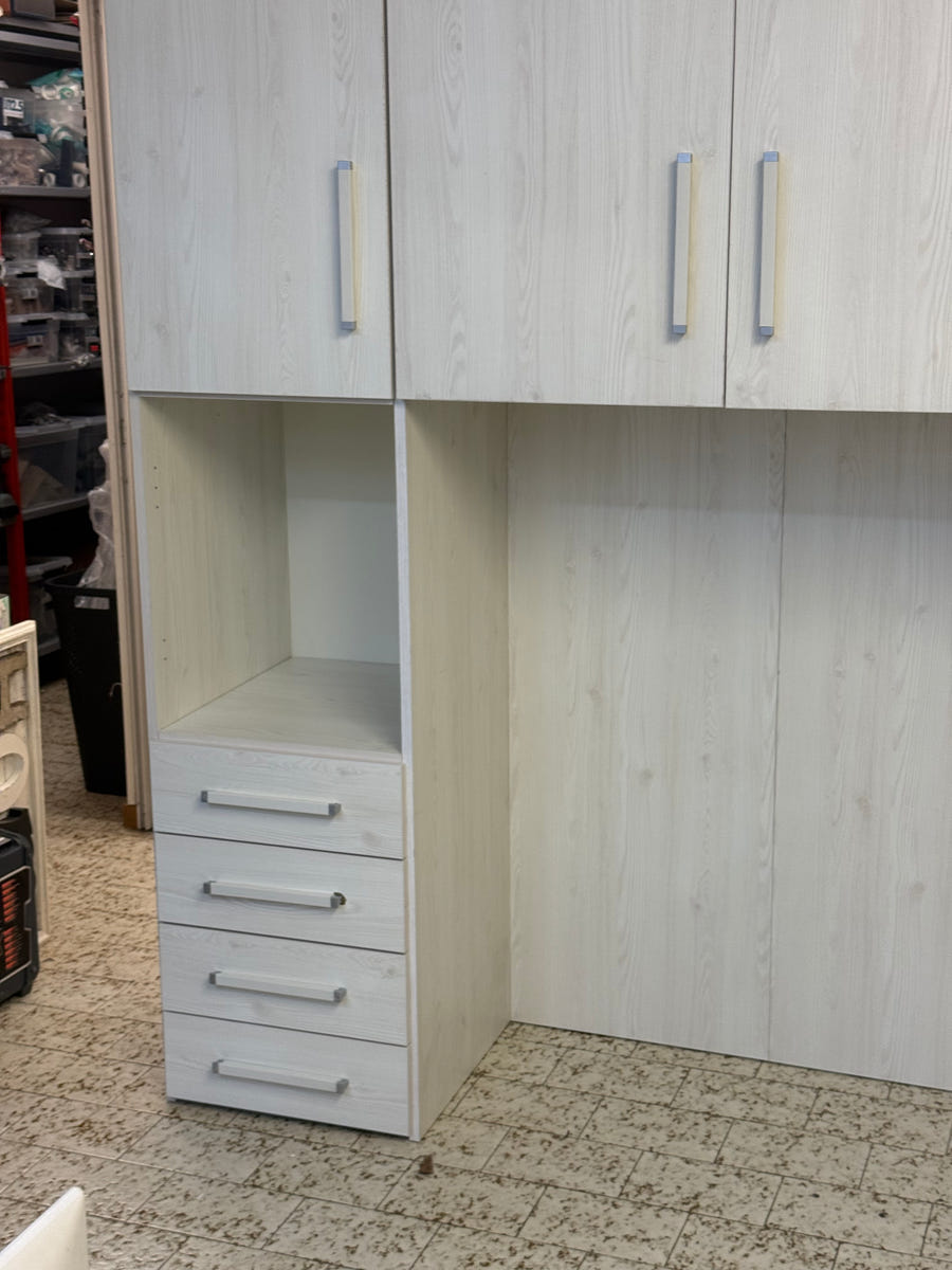 Cameretta a ponte da una piazza e mezza senza letto