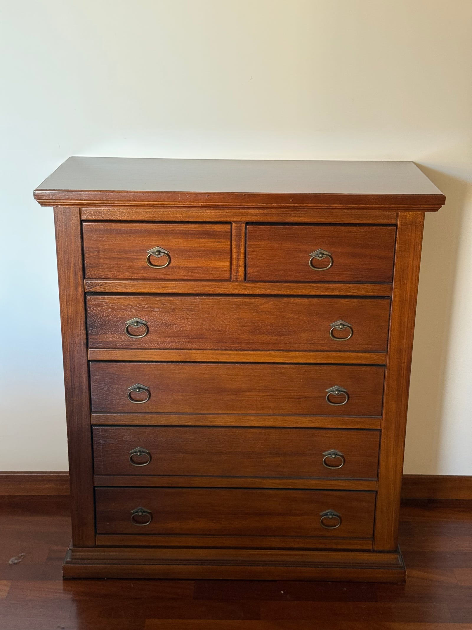 Cassettiera in legno