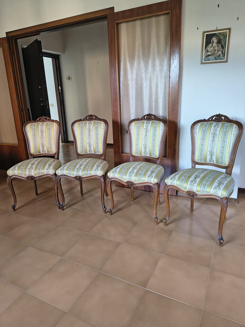 Sala completa in stile