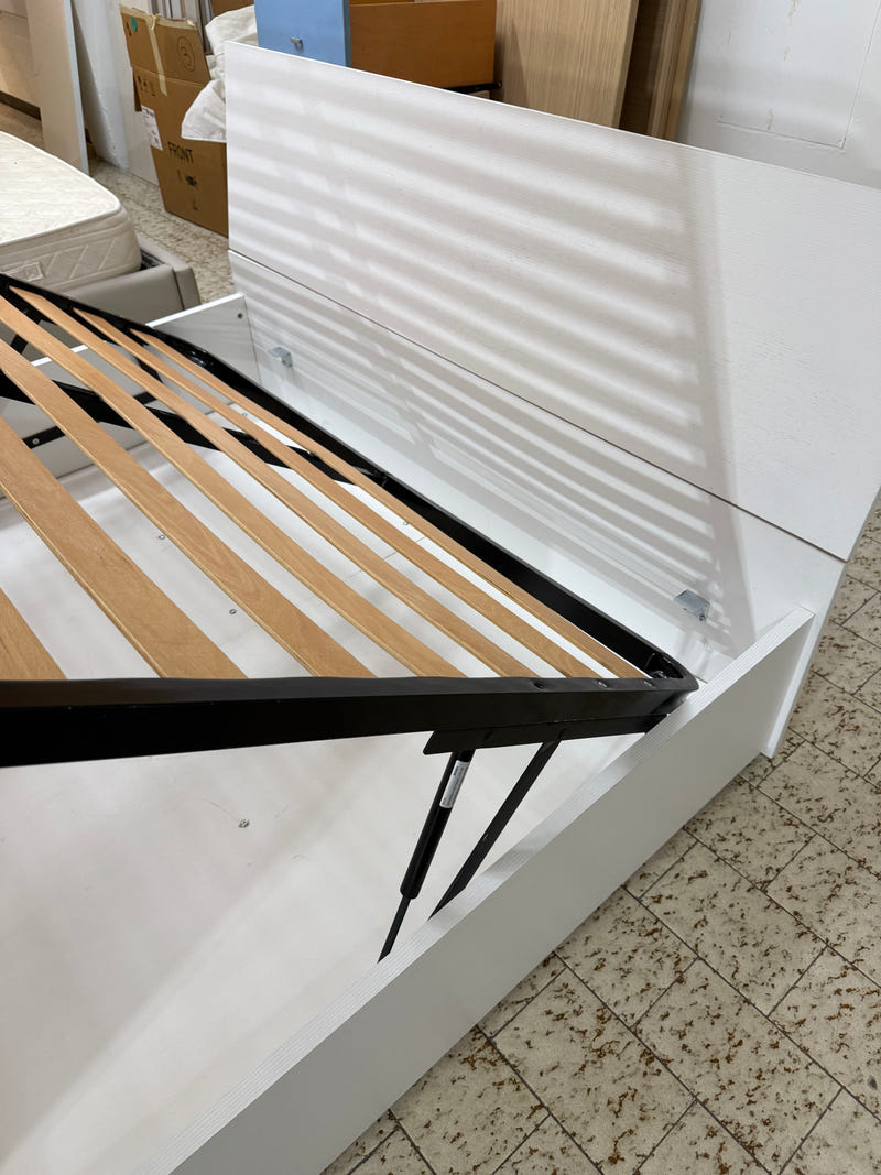 Camera matrimoniale moderna