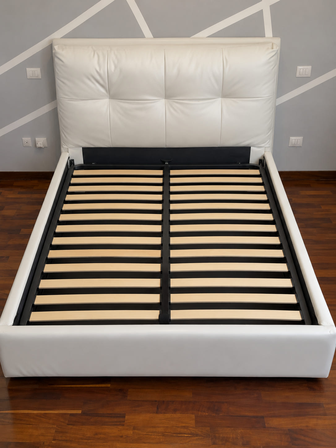 Letto contenitore matrimoniale in ecopelle