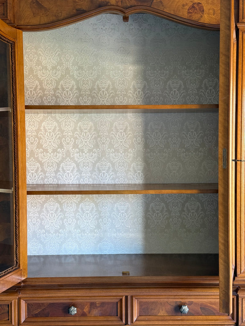 Credenza in radica di noce