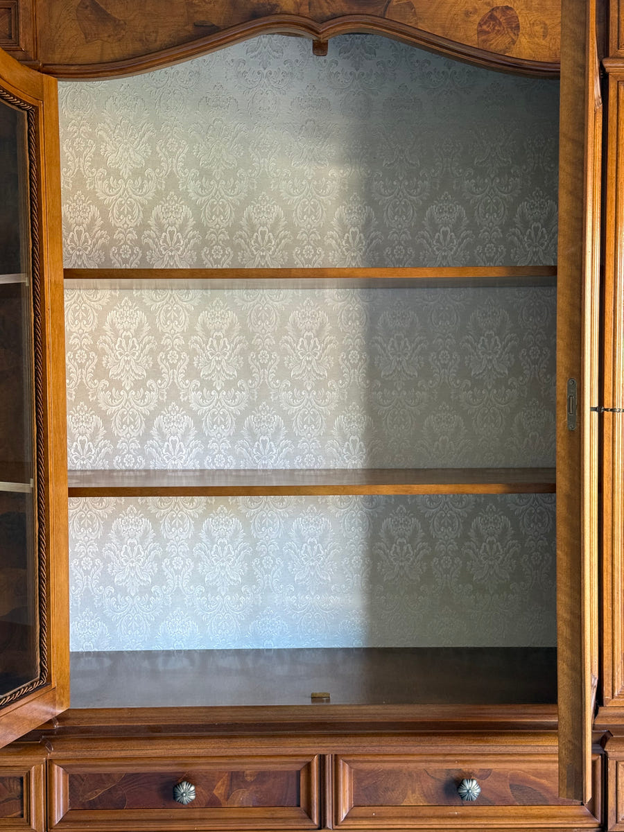 Credenza in radica di noce