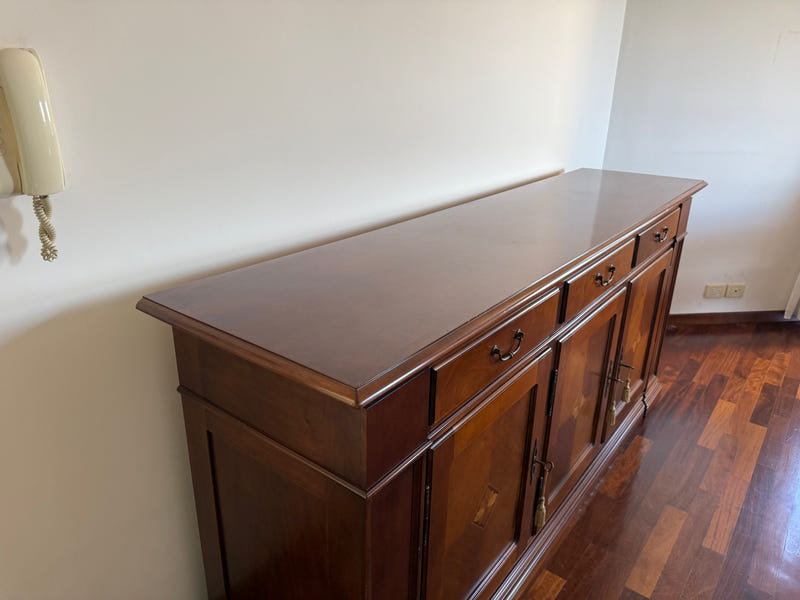 Credenza bassa in legno