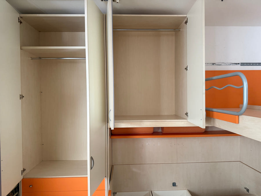 Cameretta a soppalco angolare