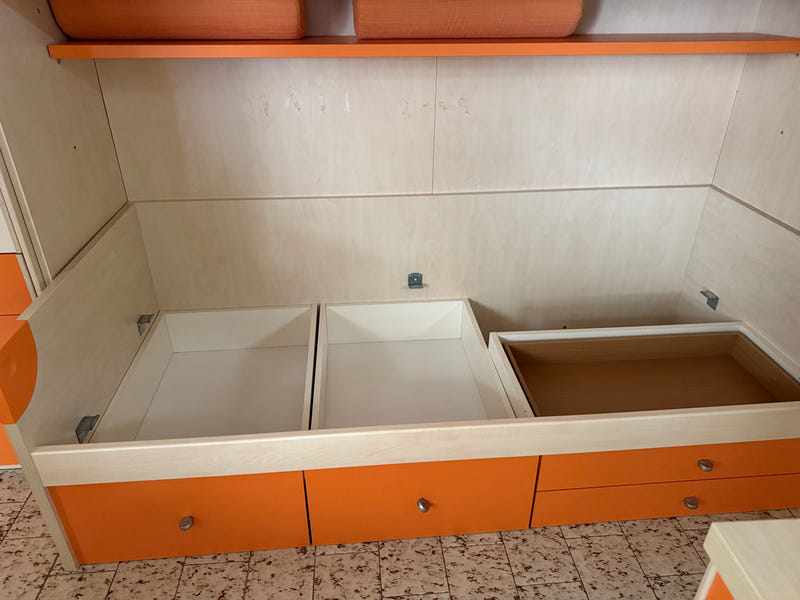 Cameretta a soppalco angolare