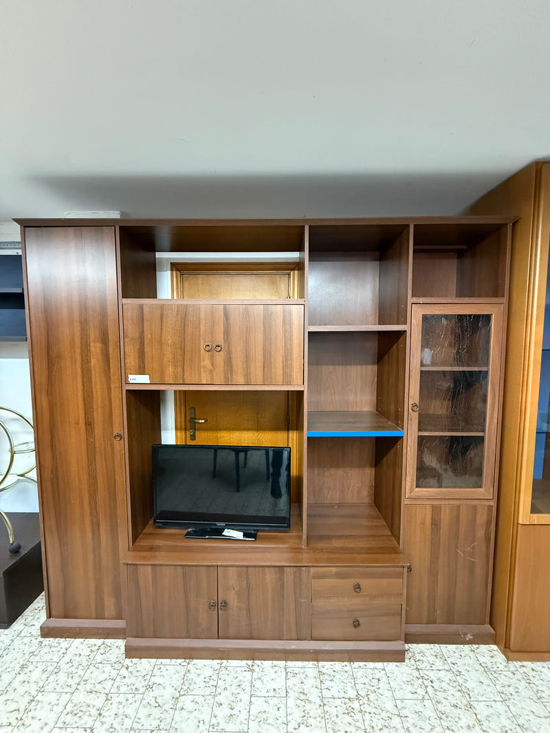 Parete attrezzata color noce scuro