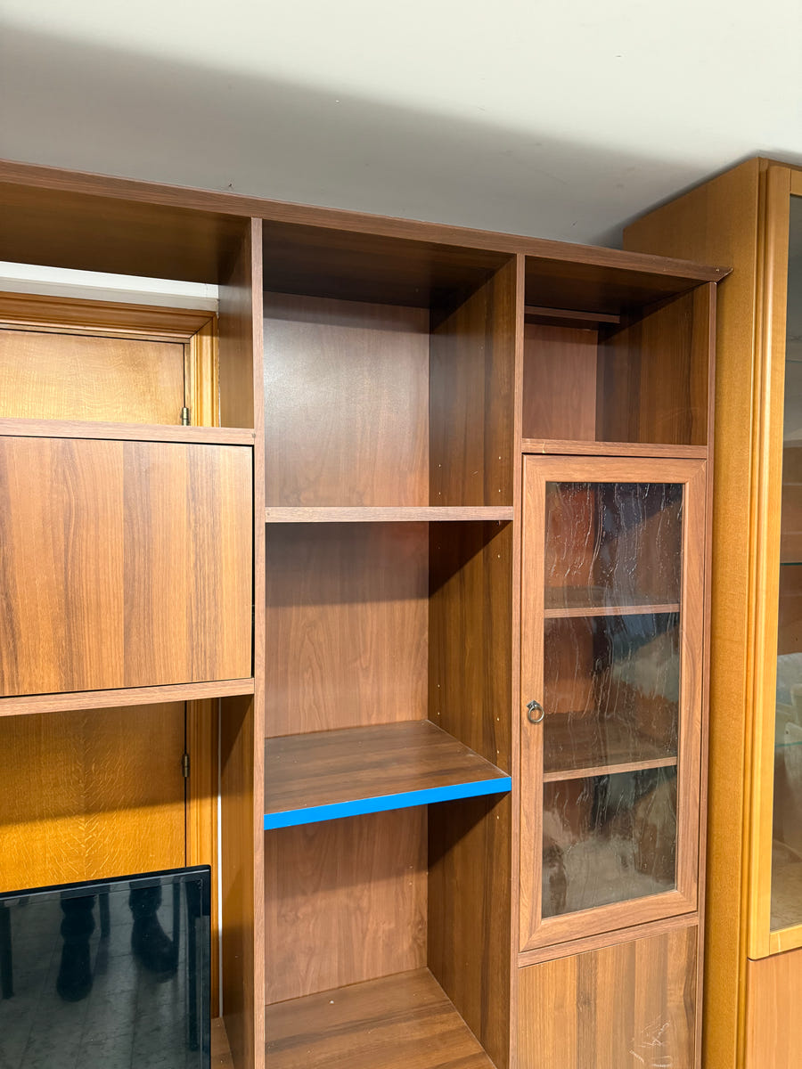 Parete attrezzata color noce scuro