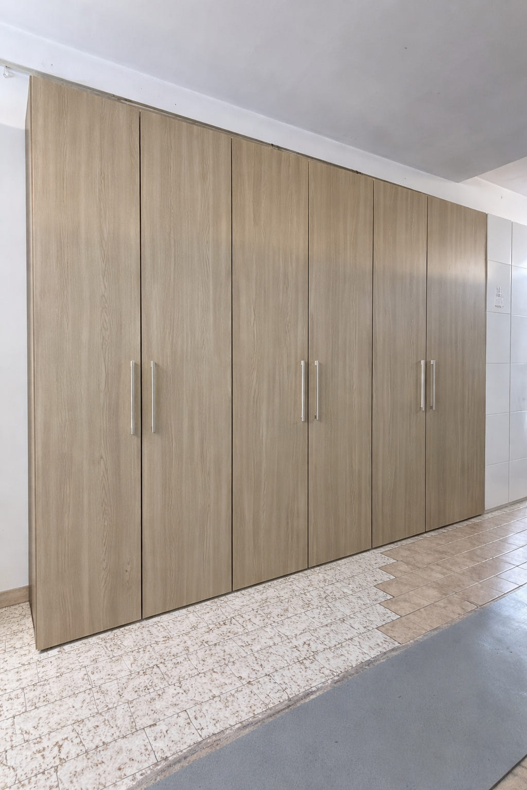 Armadio 6 ante moderno