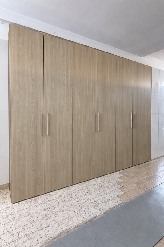 Armadio 6 ante moderno