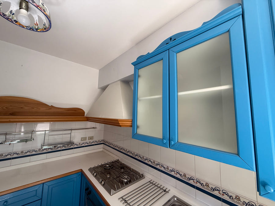 Cucina angolare stile rustico