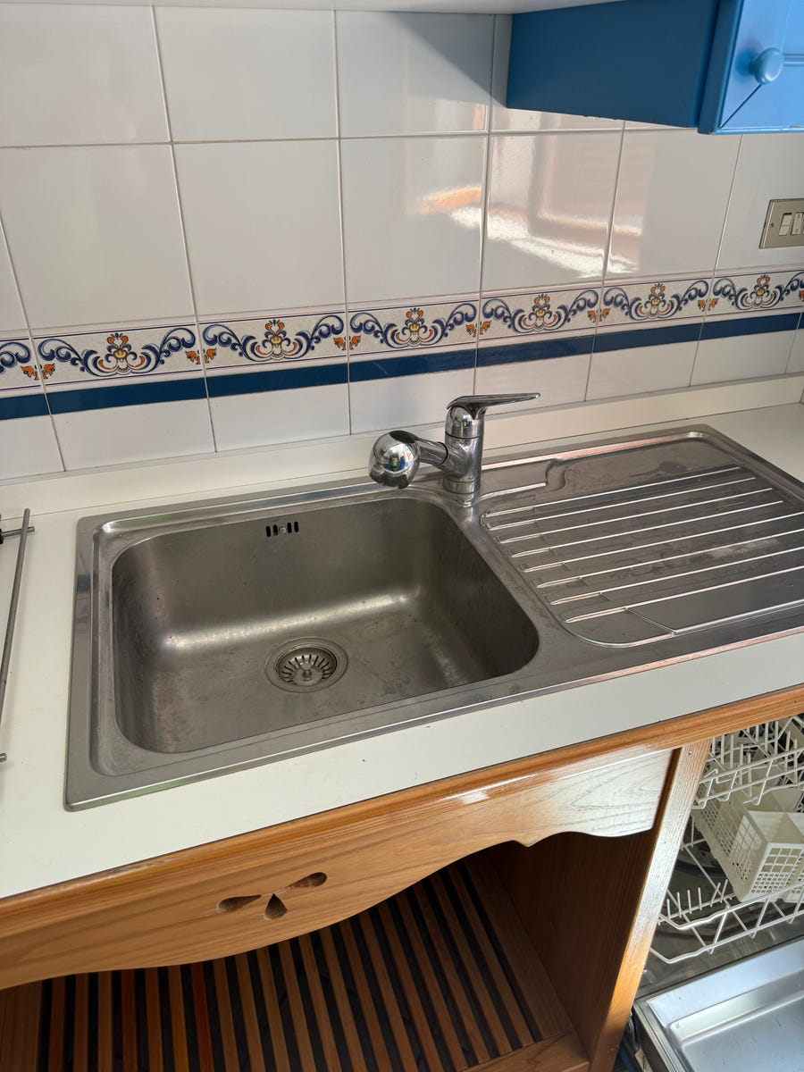 Cucina angolare stile rustico