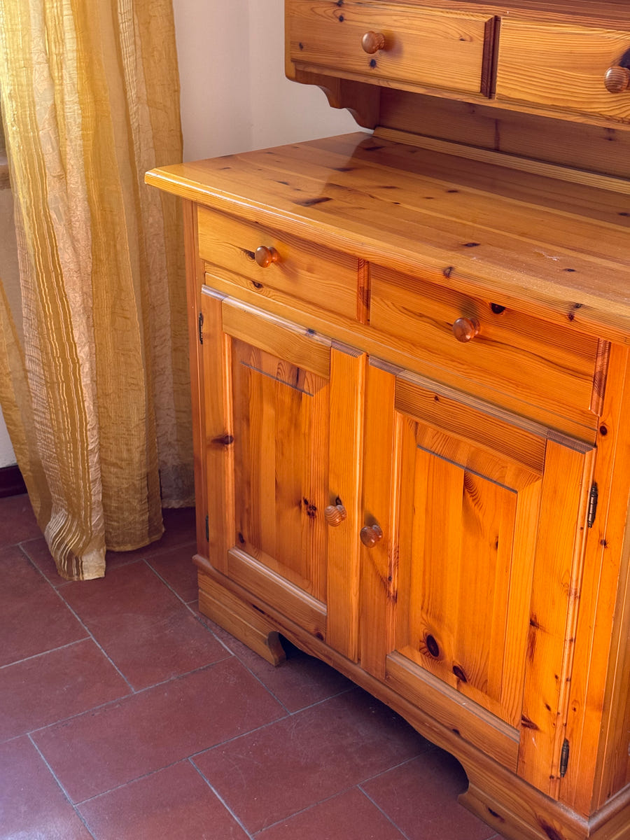 Credenza cucina in abete + Piattaia
