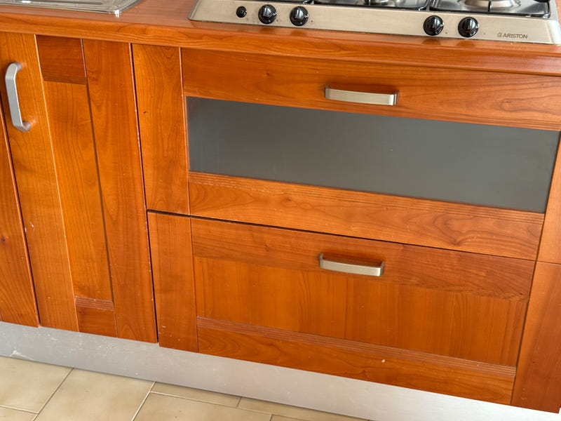 Cucina lineare lunga 315+105 cm