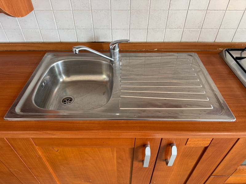 Cucina lineare lunga 315+105 cm