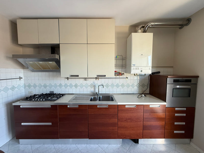 Cucina Scavolini con penisola e dispensa