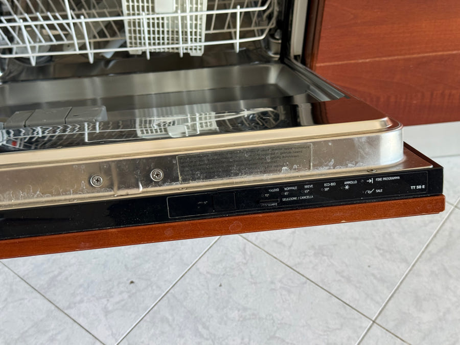 Cucina Scavolini con penisola e dispensa