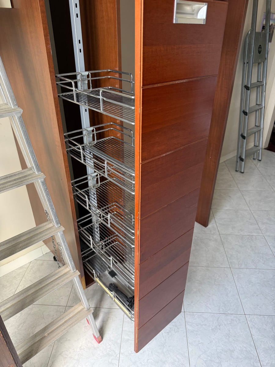 Cucina Scavolini con penisola e dispensa